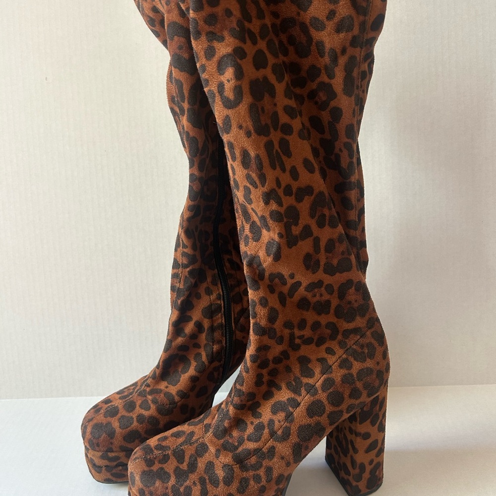 Leopard Print Platform Knee-High Boots - Brown